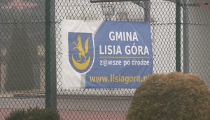 Baner gminy Lisia Góra na ogrodzeniu